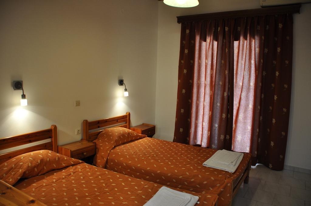 Stella'S Apartments Ájos Górdios Eksteriør bilde